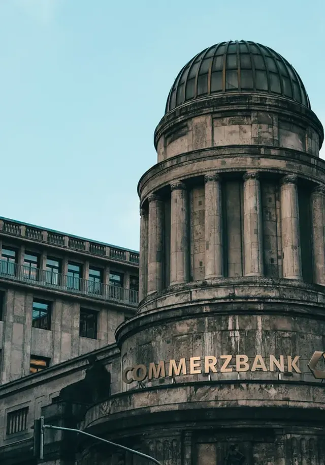 Finance & Banking